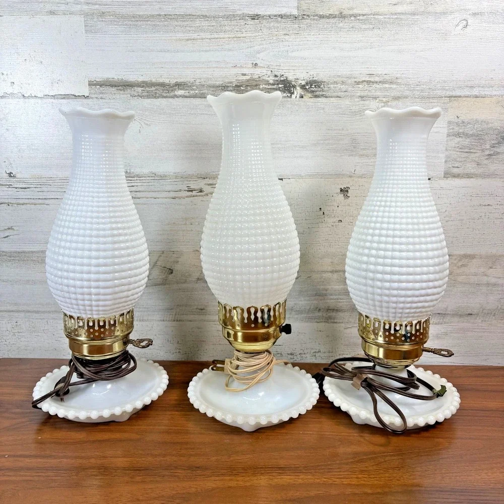 Vintage Hobnail Milk Glass Lamp Table Boudoir Hurricane 14